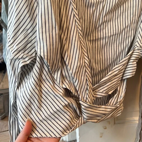 Zara Wrap Top - Picture 5 of 9